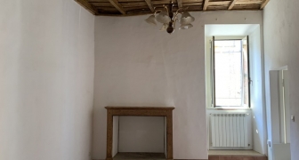 Trilocale in vendita a Nepi centro storico